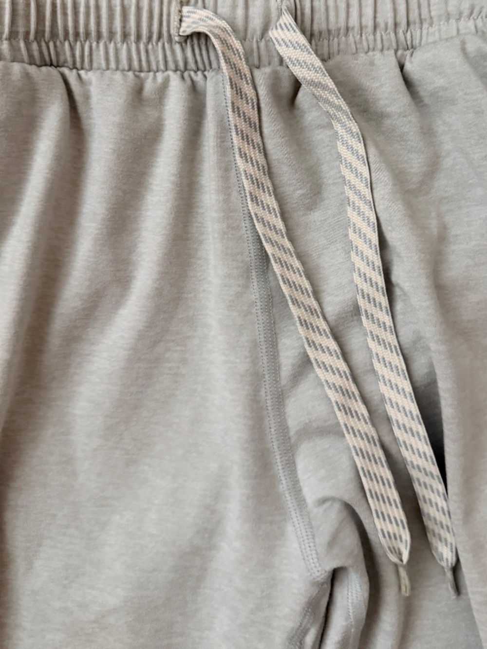 Vuori Performance Jogger Women's Small Light Grey - Picture 3 of 6